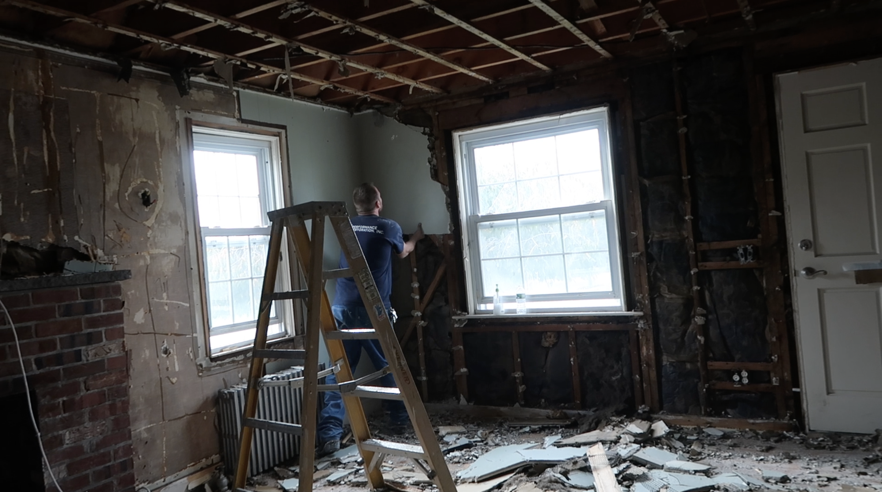 does homeowners insurance cover a restoration company in ri